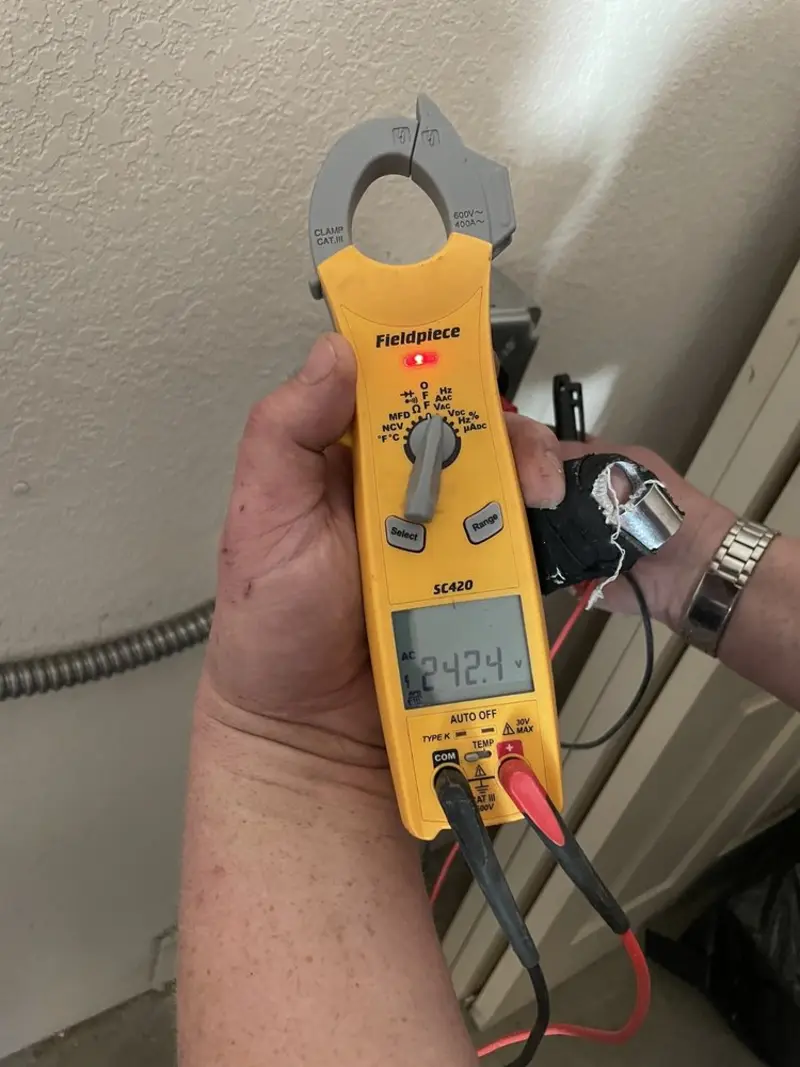 Voltage testing with clamp meter during Circuit Breaker Repair in Prairie du Sac